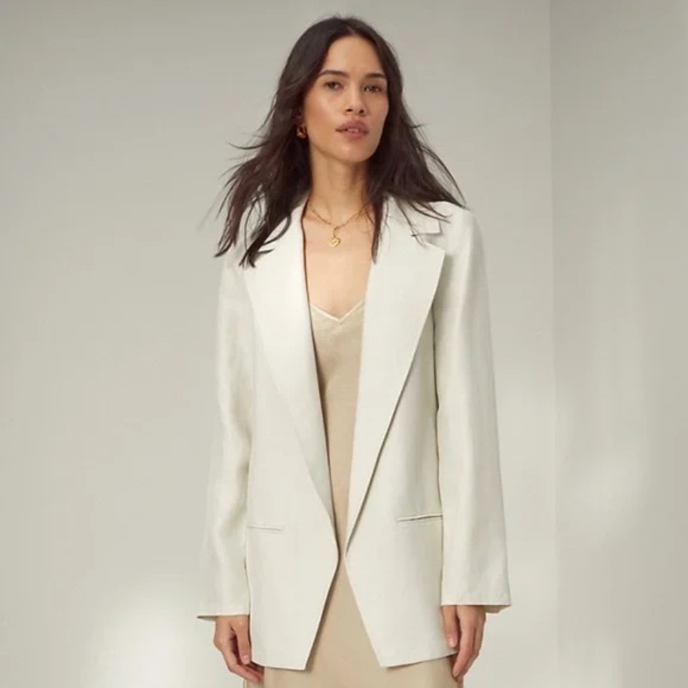 Aritzia Wilfred Alto linen blazer